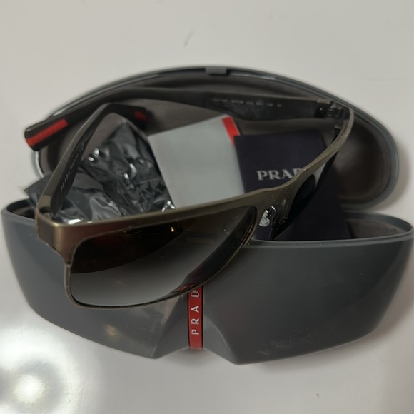 Prada Sunglasses - Picture 5 of 9